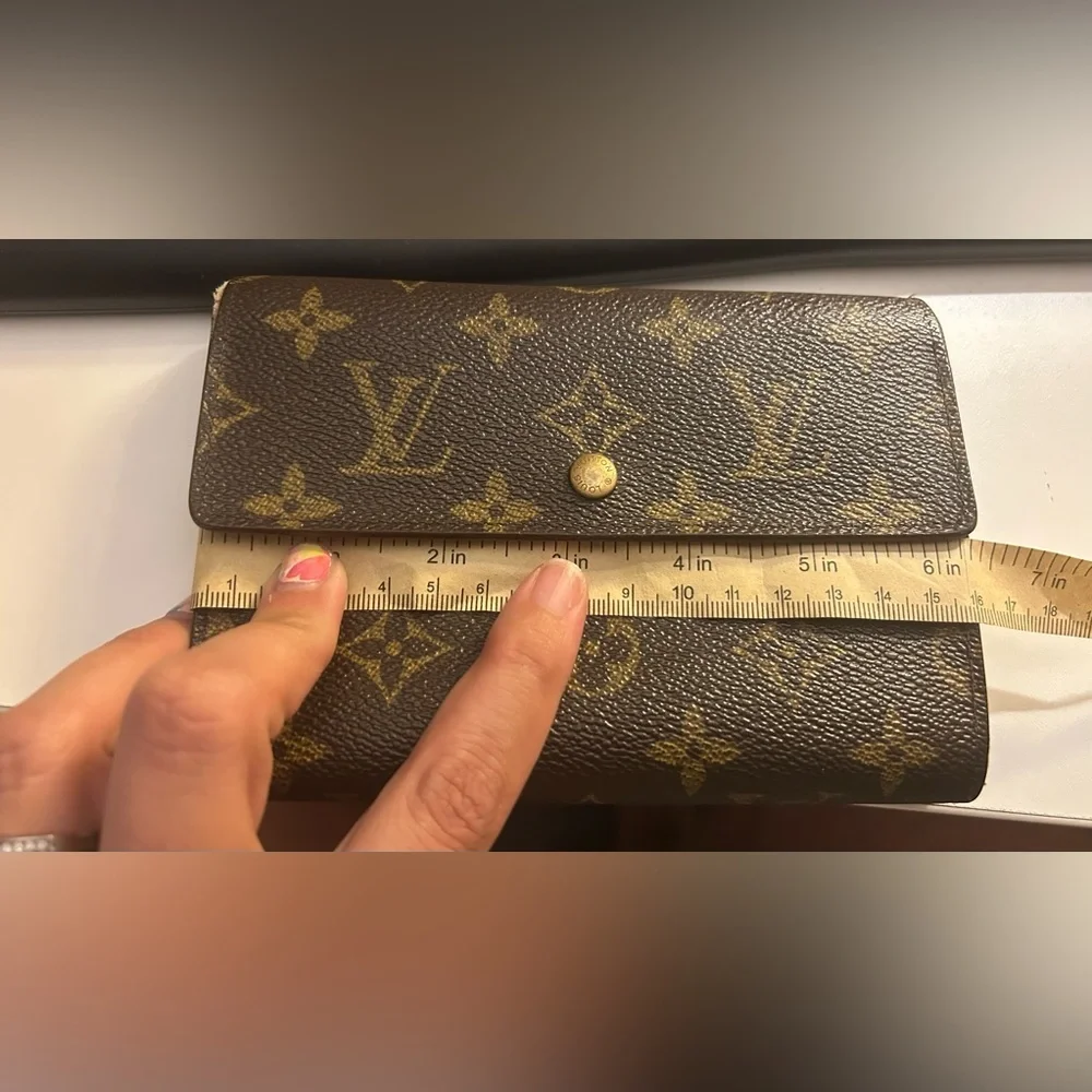 Authentic LV Wallet